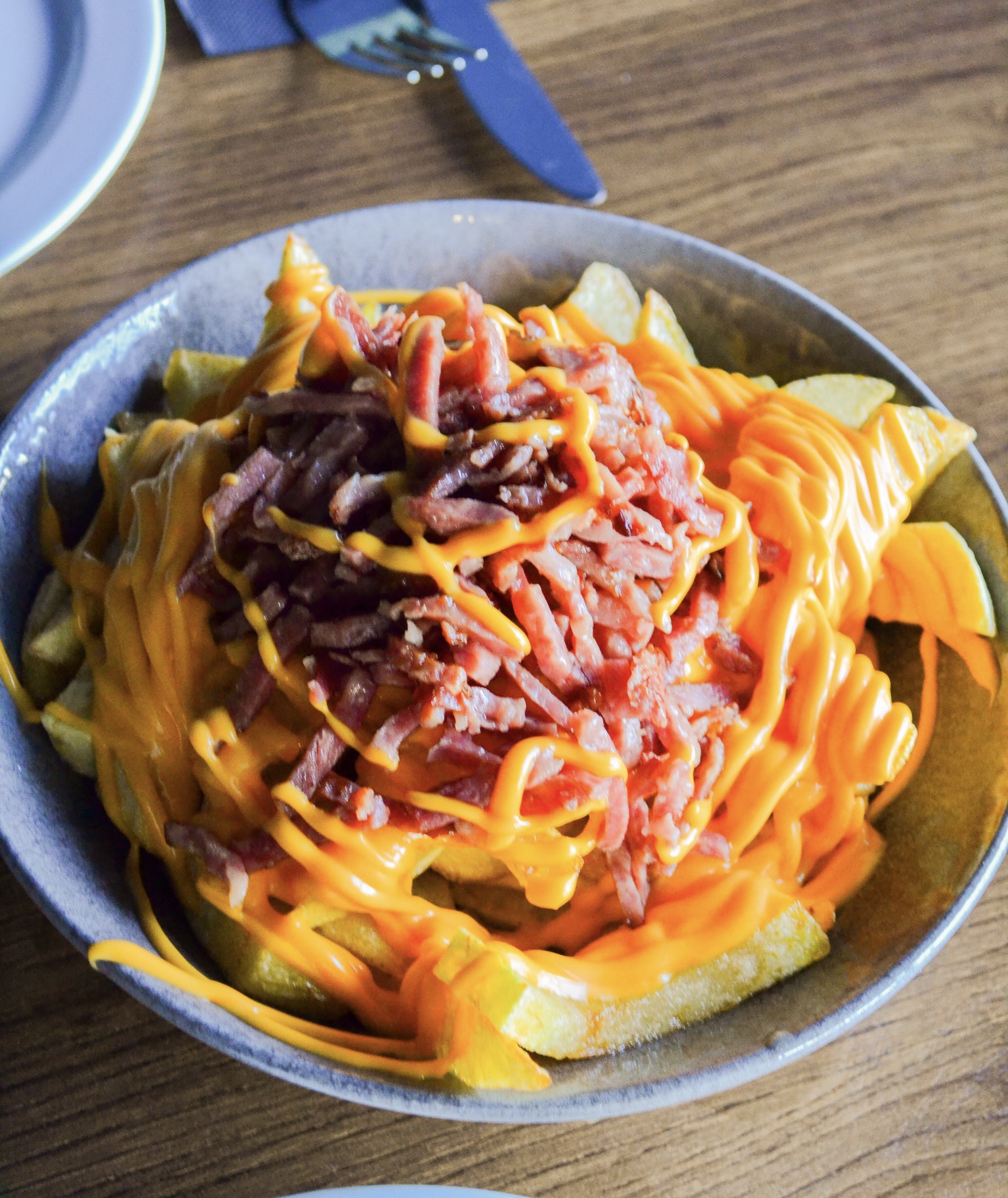 PATATAS CHEDDAR Y BACON