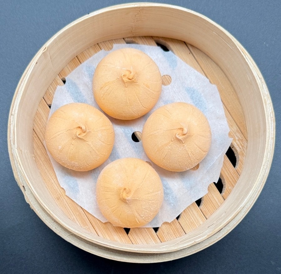 29B. BAOZI DE TERNERA, CEBOLLA Y PIMIENTA NEGRA 4PZS