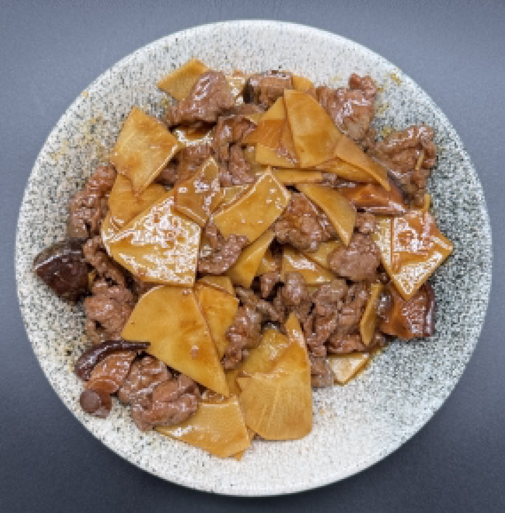 197 TERNERA BAMBU Y SETAS