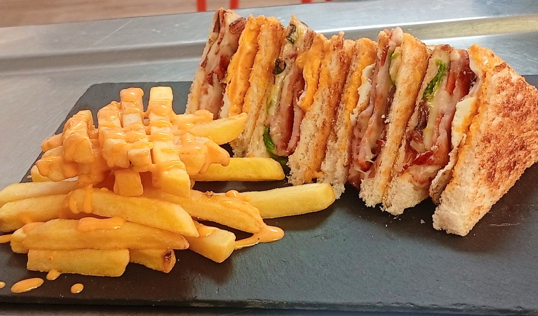 Sándwich especial de la casa