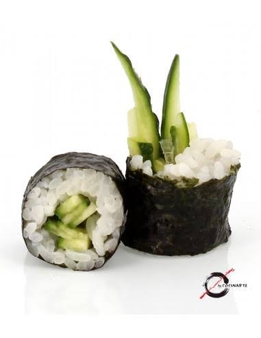 67. HOSOMAKI DE PEPINO 8PZS